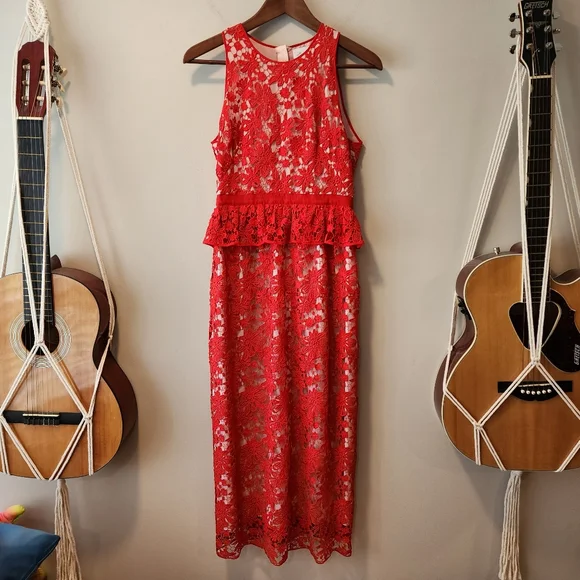 Si-jay Peplum Lace Sheath Cocktail Dress in Blood Orange - Picture 1 of 6